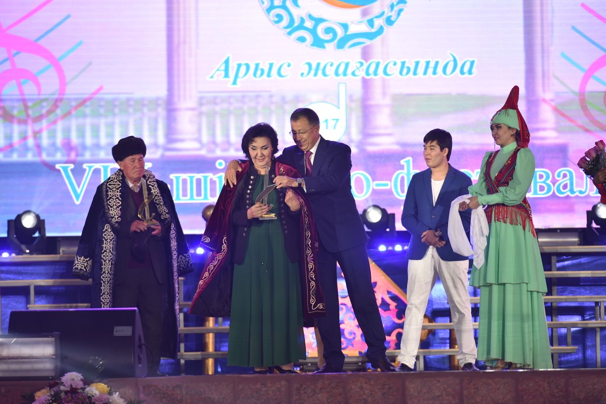 «Арыс жағасында» ретро-фестивалінде елімізге белгілі бес сазгердің әндері шырқалды