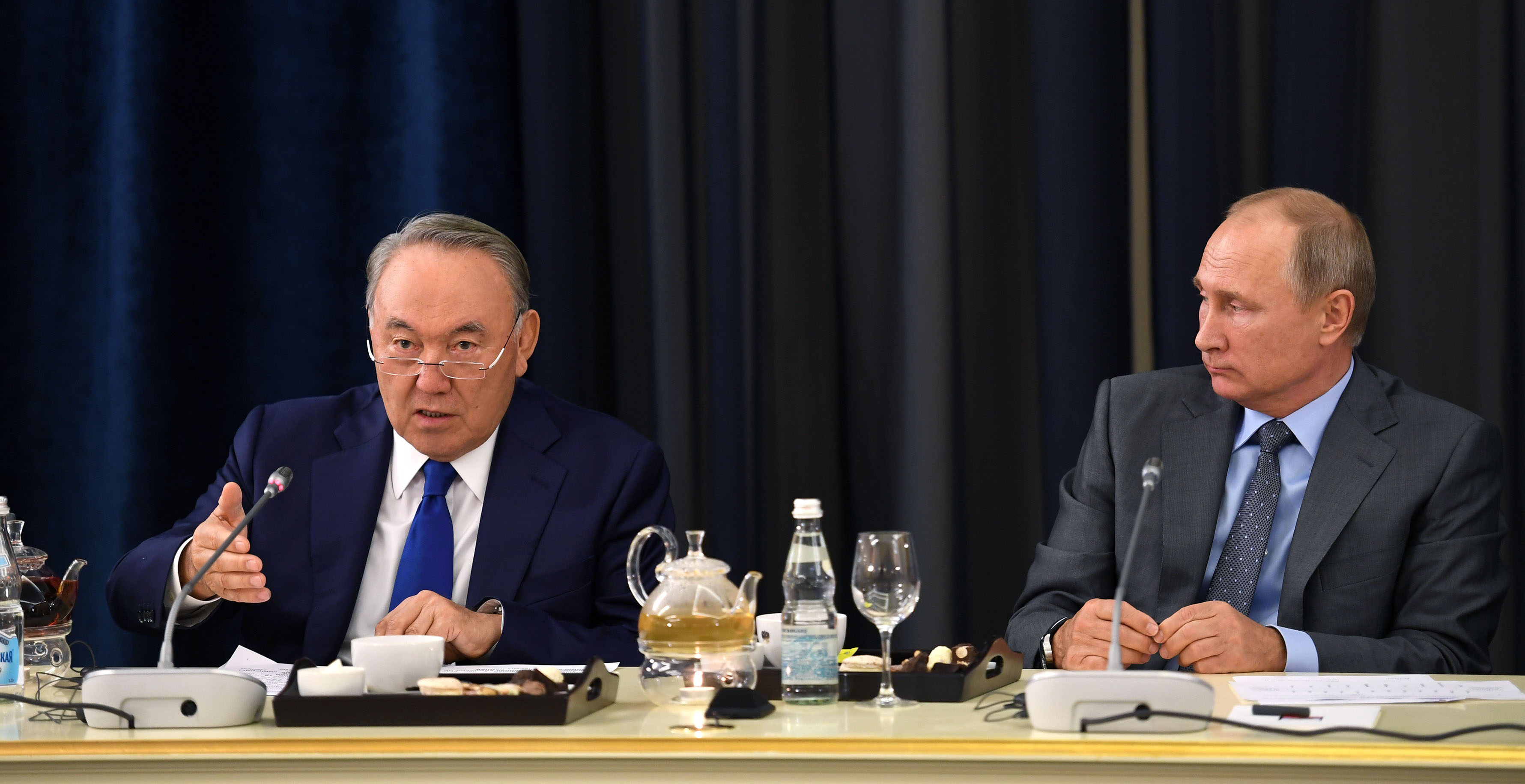 Н.Назарбаев В.Путинмен бірге Германияның іскер топтар өкілдерімен кездесті