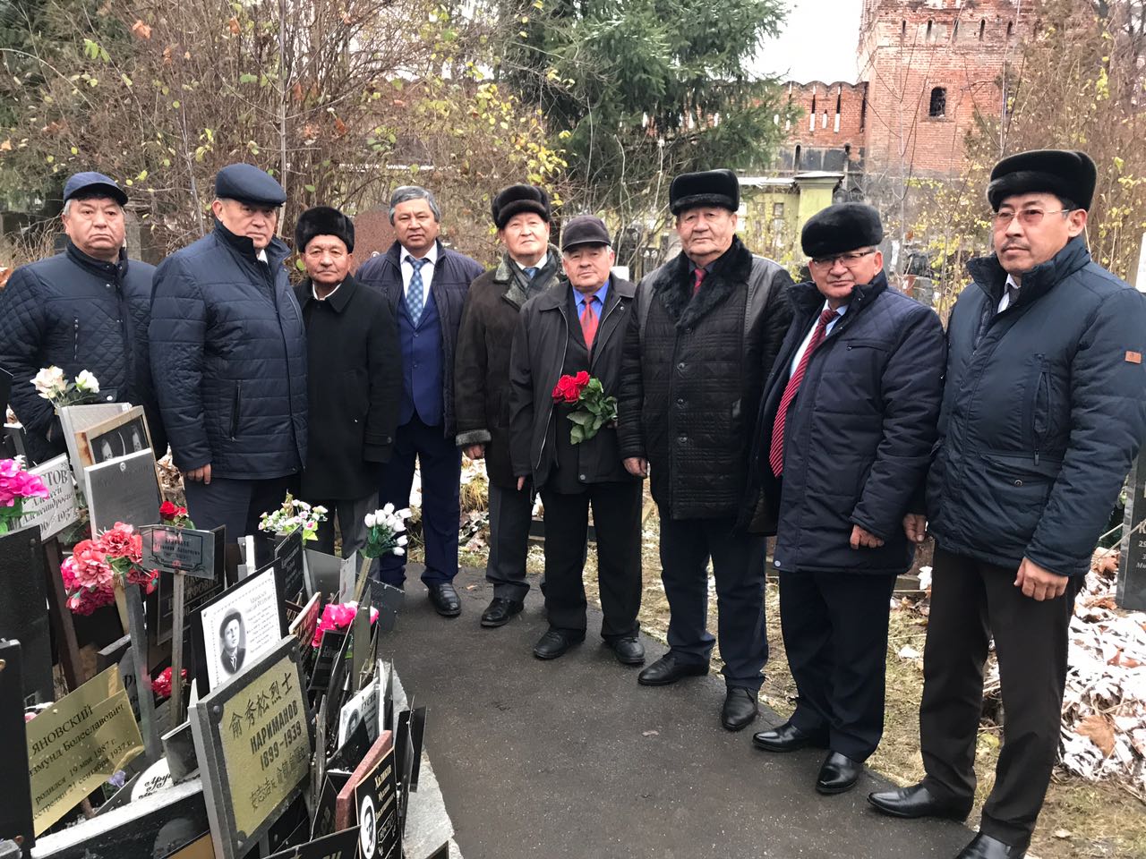 Алаш ардақтыларына тағзым етті