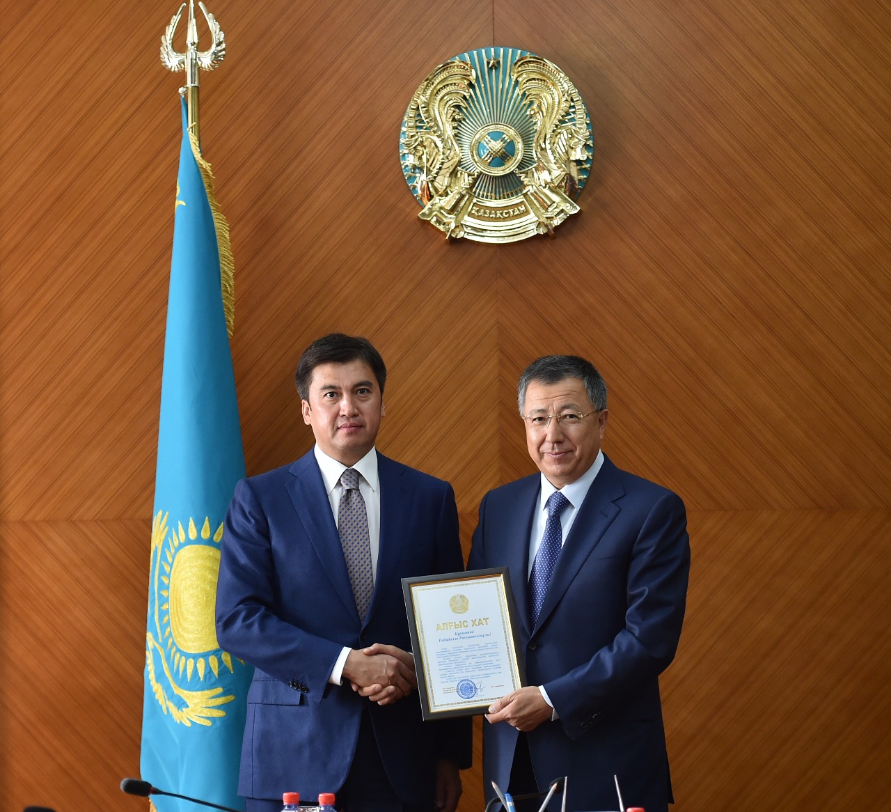 ОҚО әкімі Ғ.Әбдірахымовтың жаңа қызметіне табыс тіледі