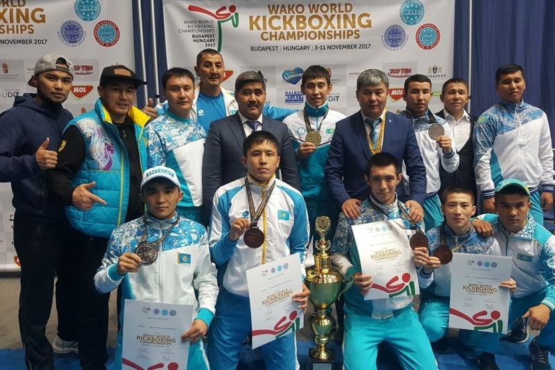 Қазақстан құрамасы кикбоксингтен әлем чемпионатында 16 медаль алды