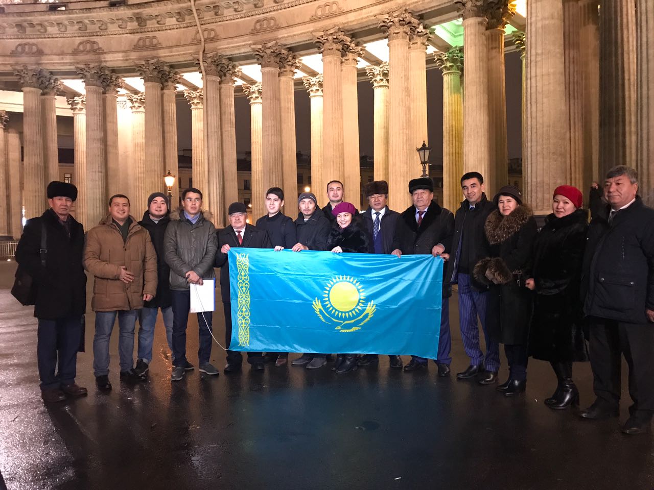 САНКТ-ПЕТЕРБУРГТЕГІ ШЫМКЕНТТІК ЖАСТАР