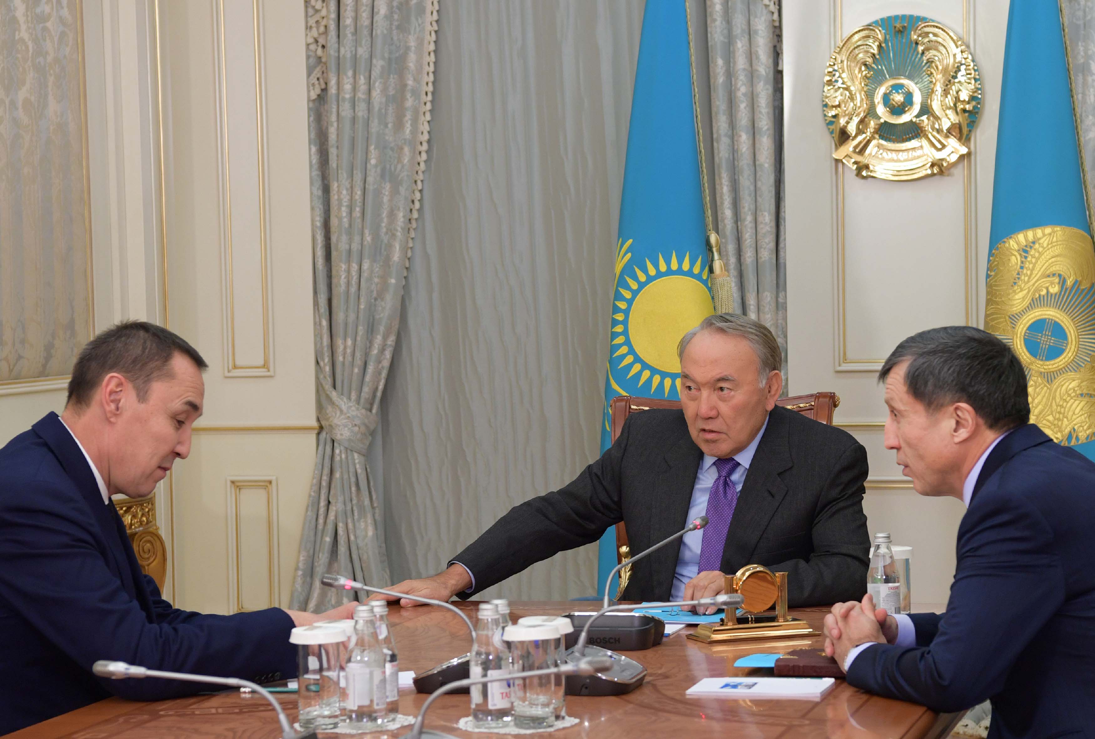 Мемлекет басшысы ҚР Кәсіподақтар федерациясының төрағасы Бақытжан Әбдірайымды қабылдады