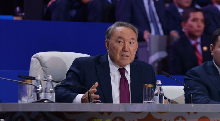 Елбасы: Шетелдегі қаражатты қайтарыңдар да, Қазақстанда ұстаңдар