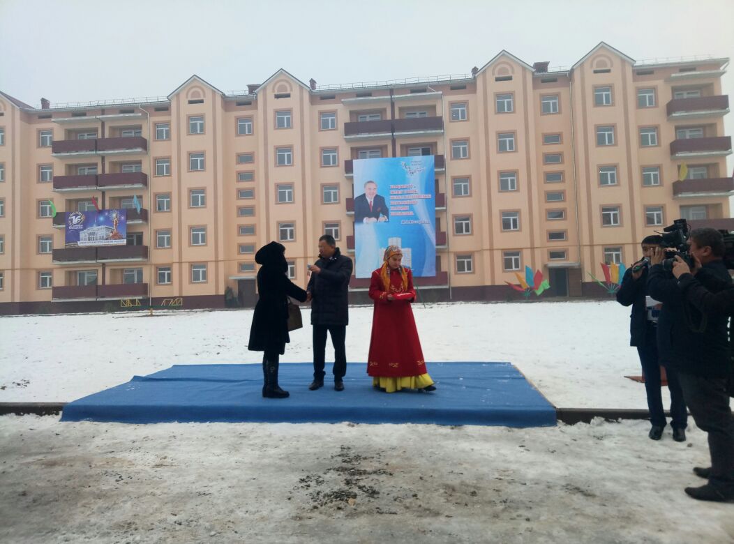 Төлеби ауданында 480 отбасы қоныс тойын тойлады