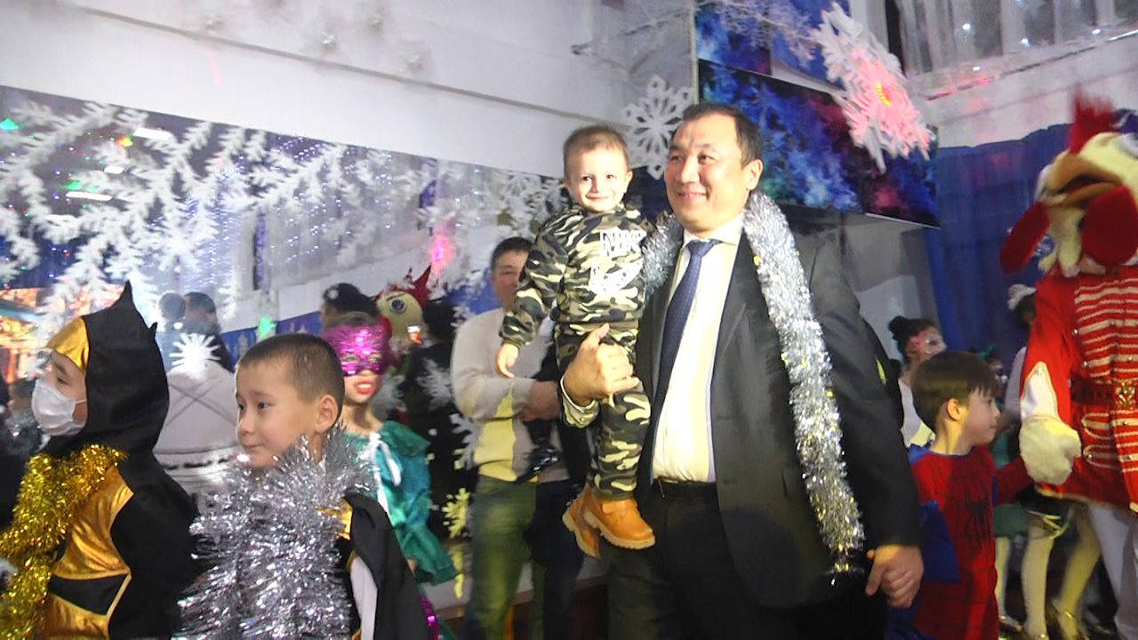 Әкім шыршасы шаттыққа бөледі