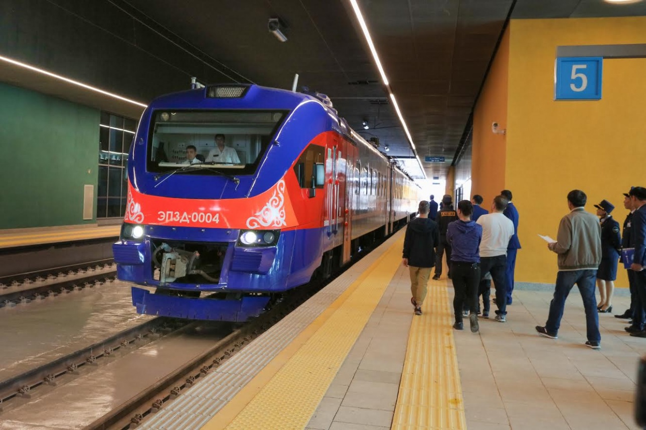 Дополнительные поезда из Астаны в Шымкент и Павлодар запустят к Новому году