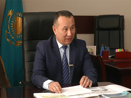 Сайрам ауданының әкімі Бақтияр Мамаев: мемлекеттік қызмет көлігімнің маркасы «Джип», айлық жалақым-330  мың теңге