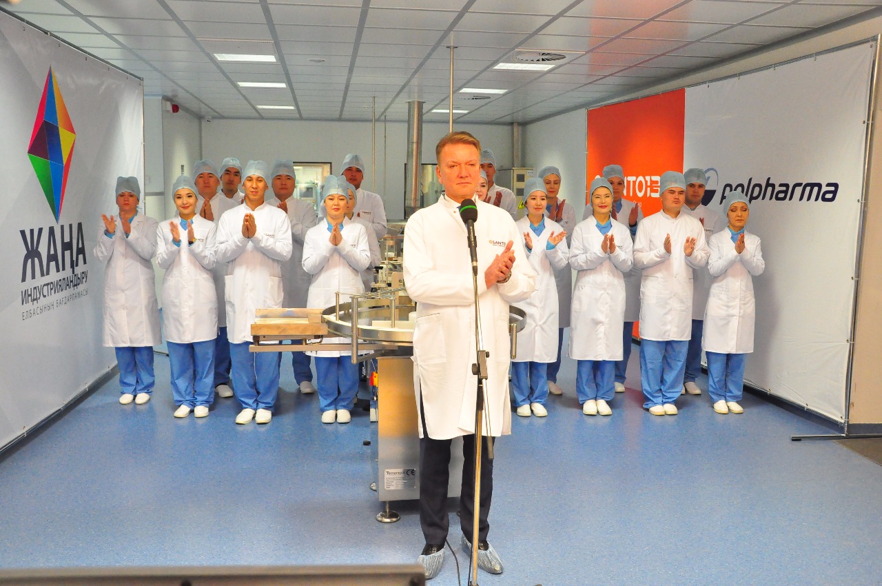 Елбасы телекөпір барысында Шымкенттегі 20 миллион қорап дәрі шығаратын цехты іске қосты