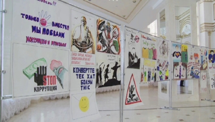 Елімізде үш жылда жемқорлыққа жол берген 2 жарым мыңнан аса адам сотталған