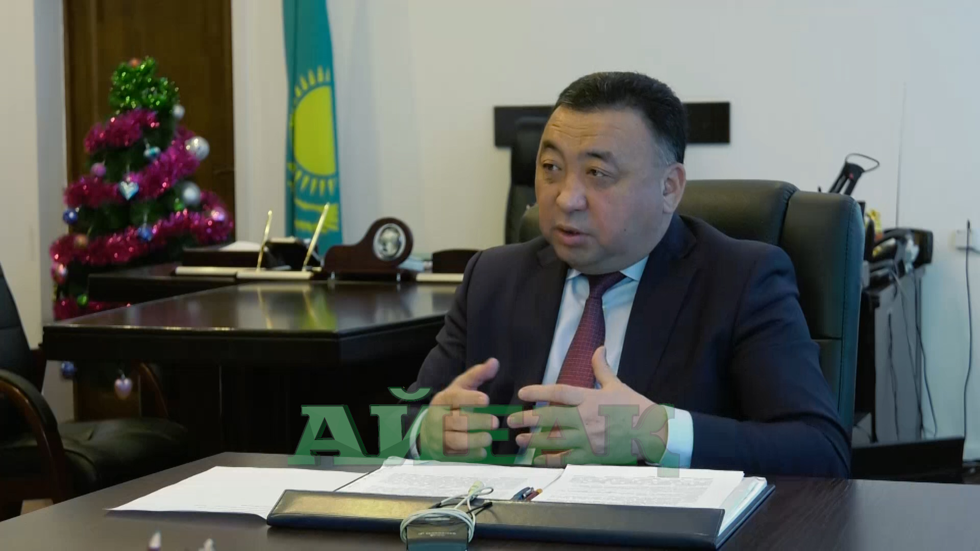 Сарыағаш ауданының әкімі Қайрат Әбдуәлиев: «2017 жылы 6 мектеп пайдалануға берілді»