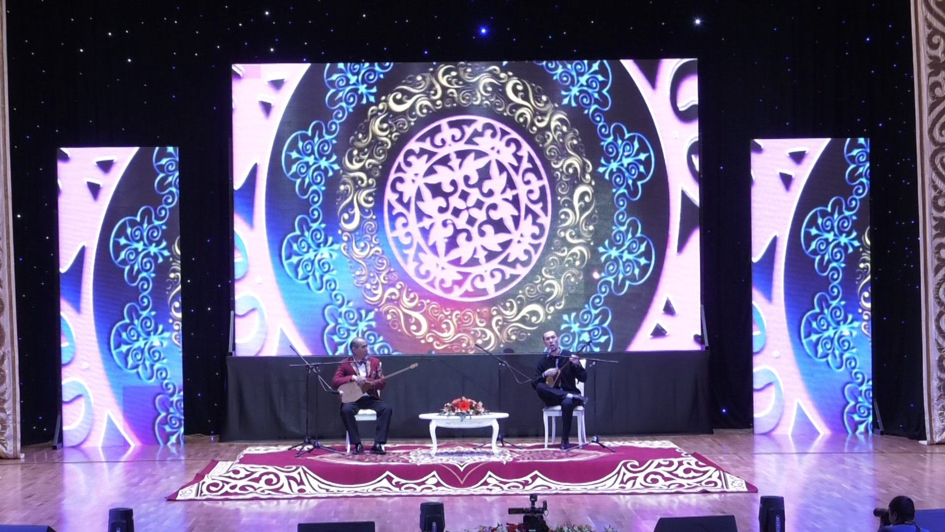 Еліме жыр сыйлаған – Наурыз айтысы