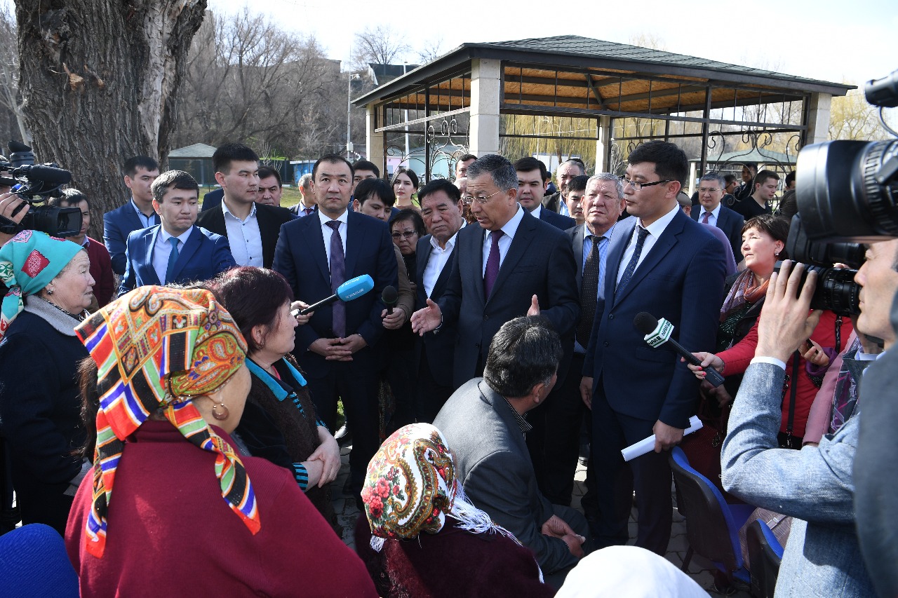 ОҚО әкімі арбат салу бойынша халықтың ұсыныс пікірлерін тыңдады