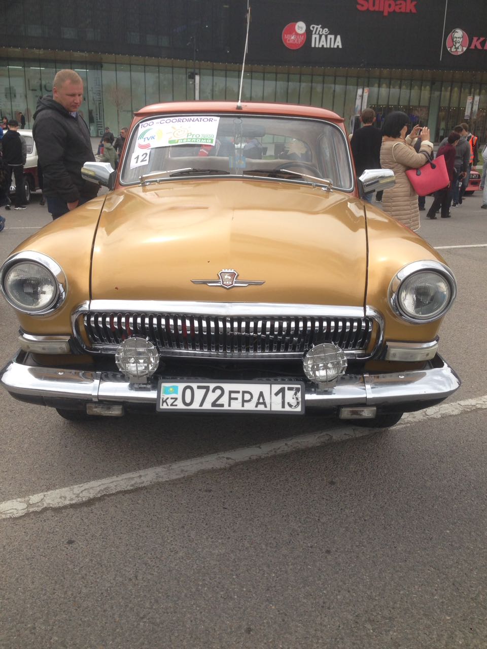 Шымкентте Ретро көліктер көрмесі өтті