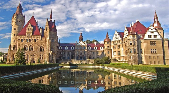 Польша ЖОО-лары Қазақстан азаматтарына оқу гранттарын ұсынды