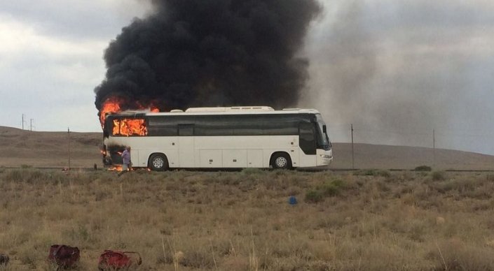 Ақмола облысында 25 жолаушысы бар автобустан өрт шықты