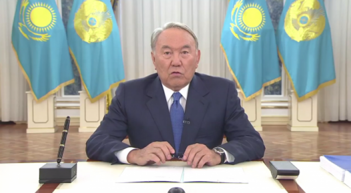 Назарбаев қазақстандықтарды жұмыс істеуге шақырды