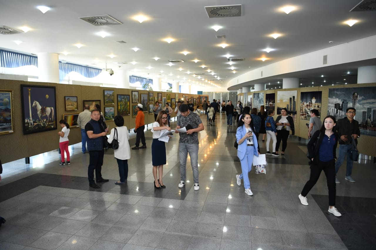 Елордада оңтүстікқазақстандықтардың қолөнер және қылқалам шеберлерінің кешенді көрмесі өтті