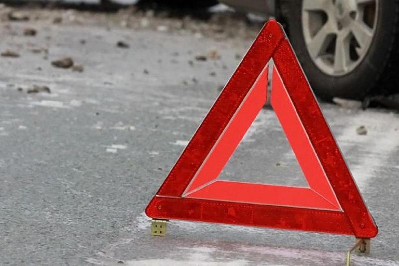 Өзбекстанның премьер-министрі отырған Mercedes апатқа ұшырады