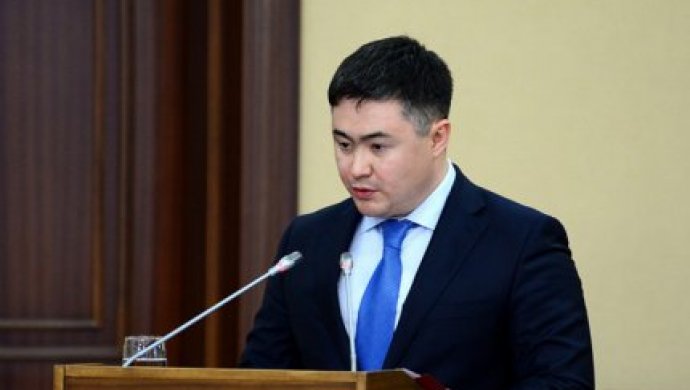 Сүлейменов: Теңгенің әлсірегені анық, бірақ инфляциялық дәлізге оның әсері тимейді