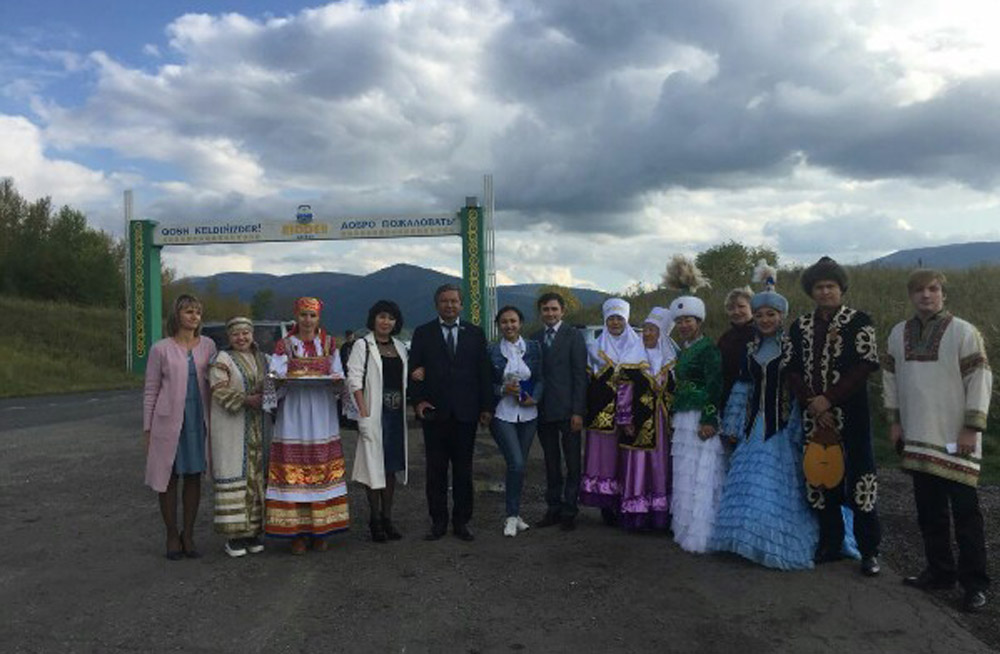 Делегация из Туркестана посетила земляков, переехавших жить в Риддер