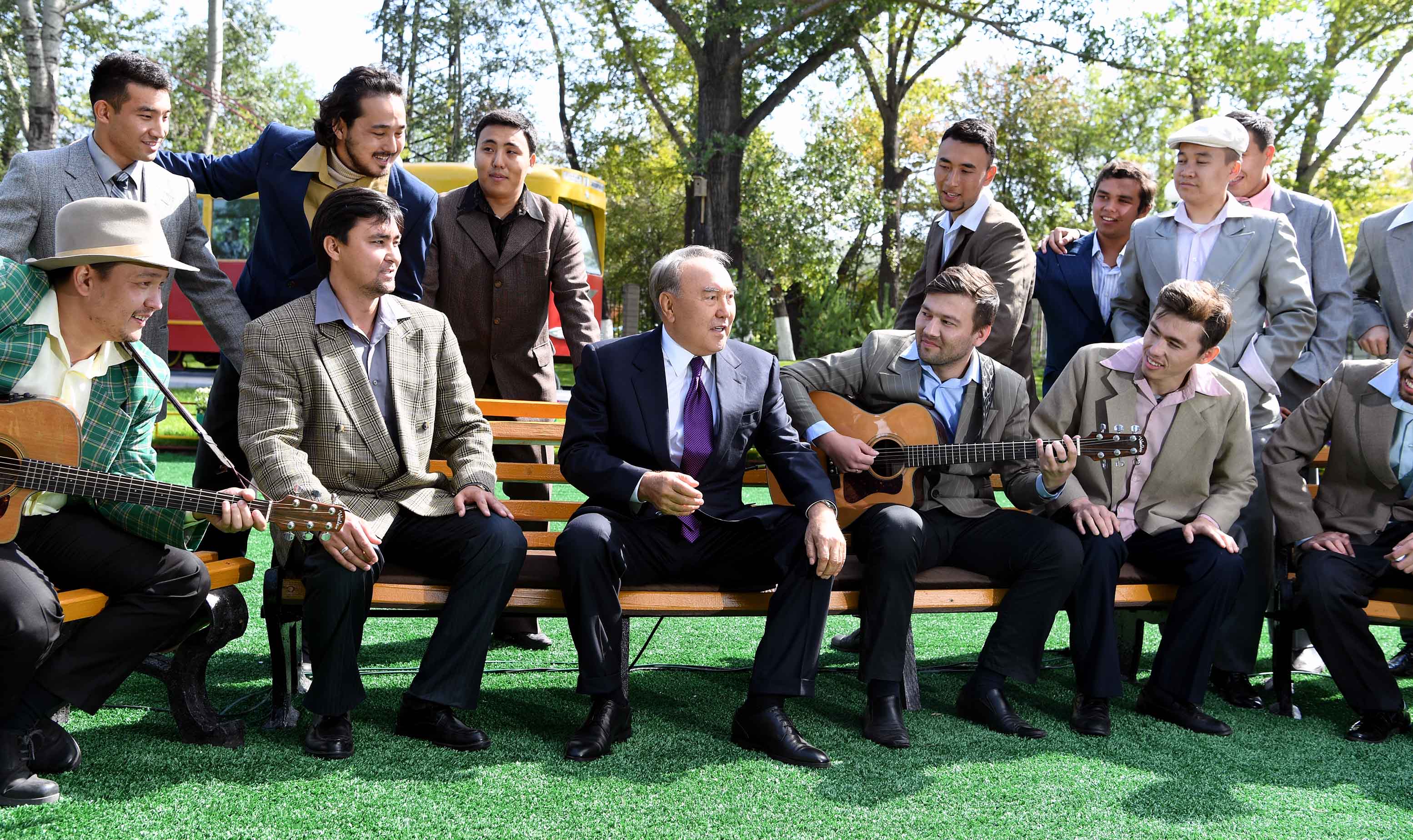 Нұрсұлтан Назарбаев мәдениет және демалыс саябағын аралап көрді