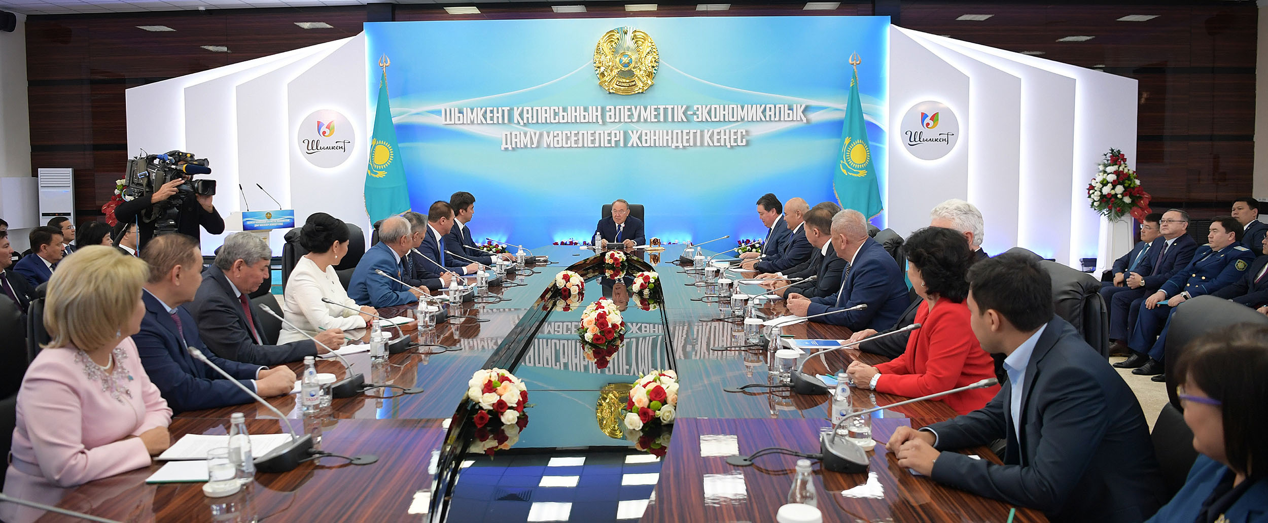 Н.Назарбаев қала әкімі Ғ.Әбдірахымовқа: «Надо быть хозяином города»