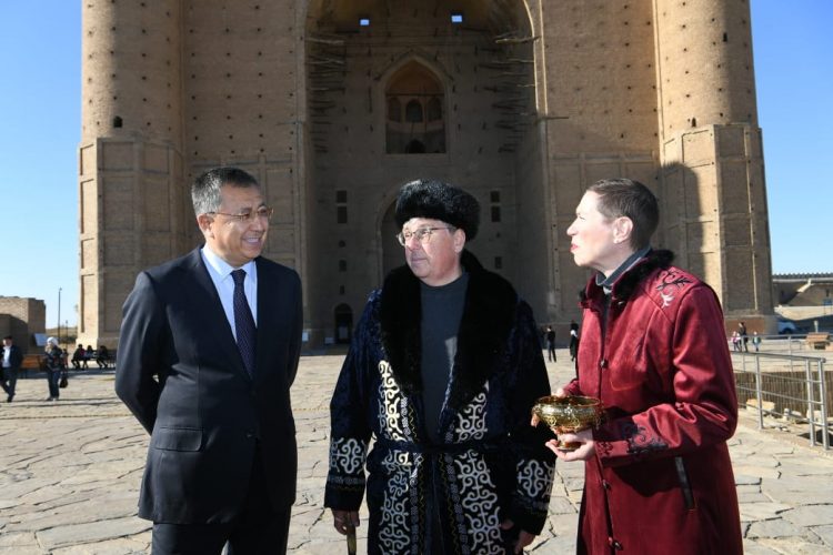 ТҮРКІСТАНҒА МИЛЛИОНЫНШЫ ТУРИСТ КЕЛДІ