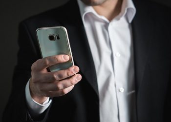 1 қаңтардан бастап кімдердің ұялы телефоны жарамсыз болып қалады?