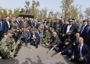 Таразда ауған соғысы ардагерлеріне арналған ескерткіш бой көтерді