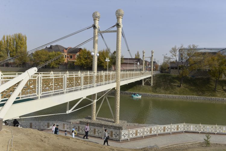 «Үшбұлақ» жағалауы тараздықтардың сүйікті демалыс орнына айналды