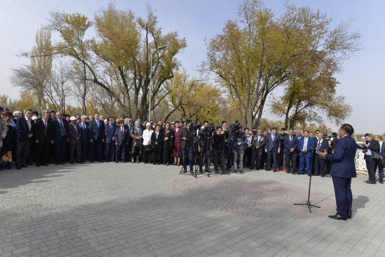 «Үшбұлақ» жағалауы тараздықтардың сүйікті демалыс орнына айналды