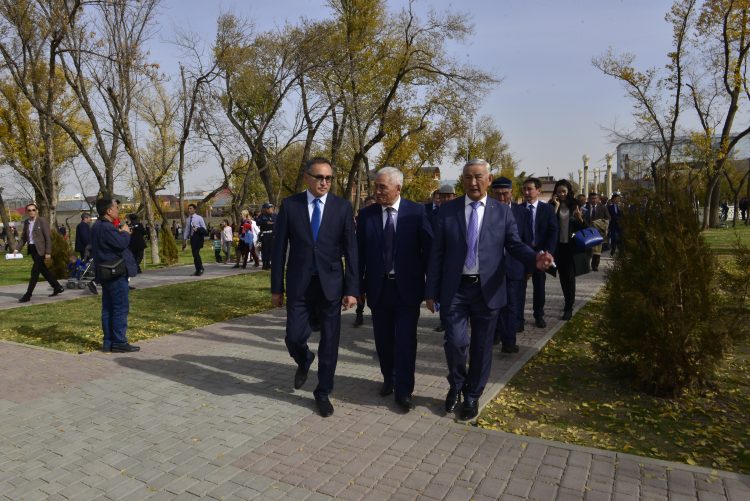 «Үшбұлақ» жағалауы тараздықтардың сүйікті демалыс орнына айналды