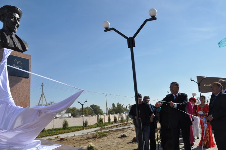 Созақ ауданы мерейтойын кең көлемде тойлауда