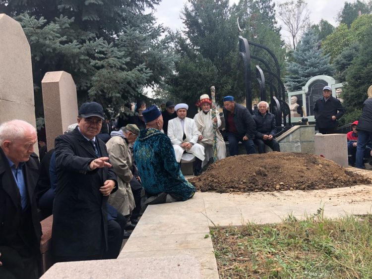 Алматыда Шерхан Мұртазамен қоштасу рәсімі өтіп жатыр
