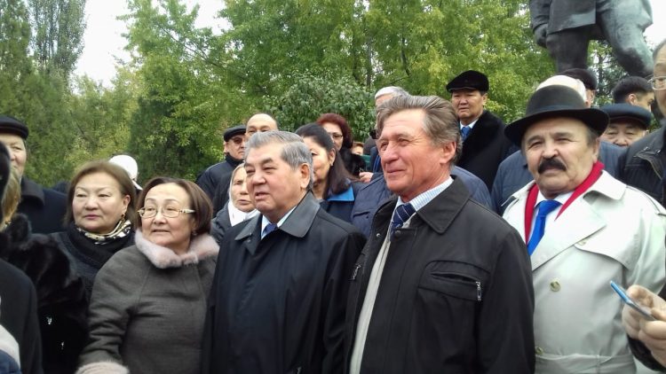 КОМСОМОЛ- ЭТО ЮНОСТЬ МОЯ, ЭТО ДРУЖБА МОЯ!