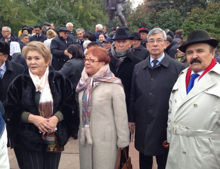 КОМСОМОЛ- ЭТО ЮНОСТЬ МОЯ, ЭТО ДРУЖБА МОЯ!