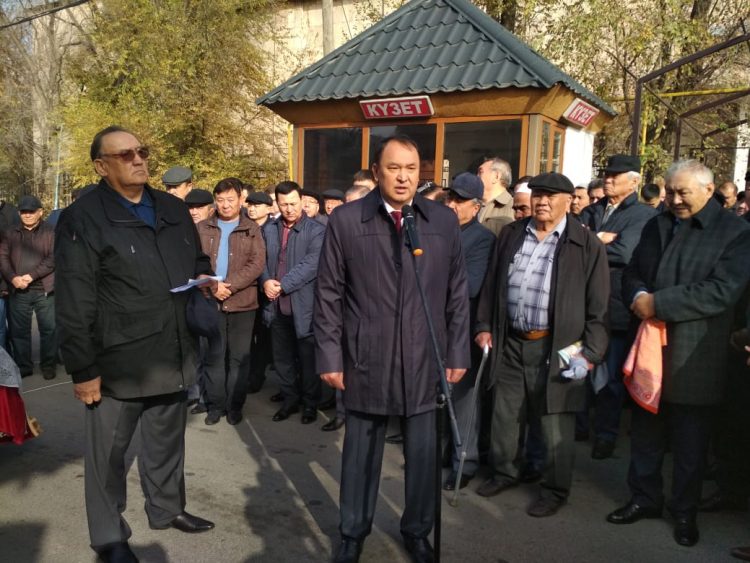 Халықаралық деңгейдегі ғалым Әбдімұса Қуатбековті ақтық сапарға шығарып салды