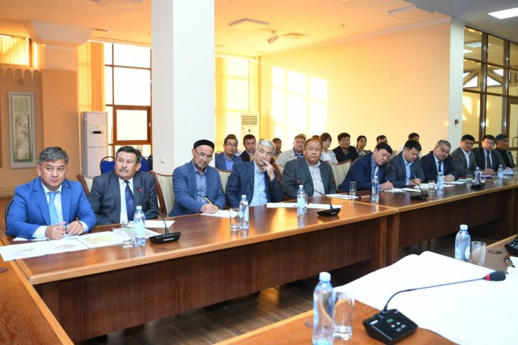 ТҮРКІСТАНДАҒЫ ҒИМАРАТТАР ҰЛТТЫҚ НАҚЫШТА БОЙ КӨТЕРЕДІ