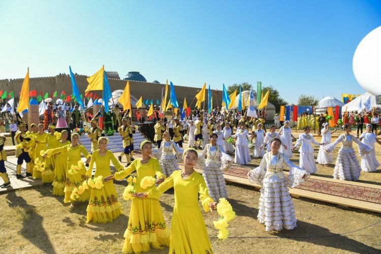 ТҮРКІСТАНДЫҚТАР ҚАЛА КҮНІН АТАП ӨТТІ