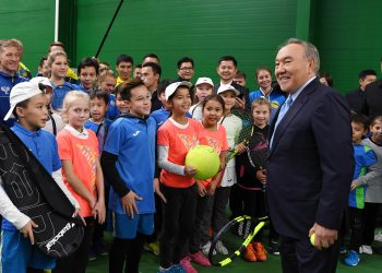 Елбасы «ACE Tennis Center» теннис орталығына барды