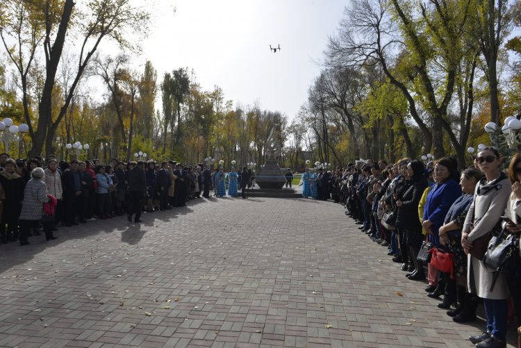 Тараздағы Қайрат Рысқұлбеков атындағы саябақ қайта жаңғыртылды