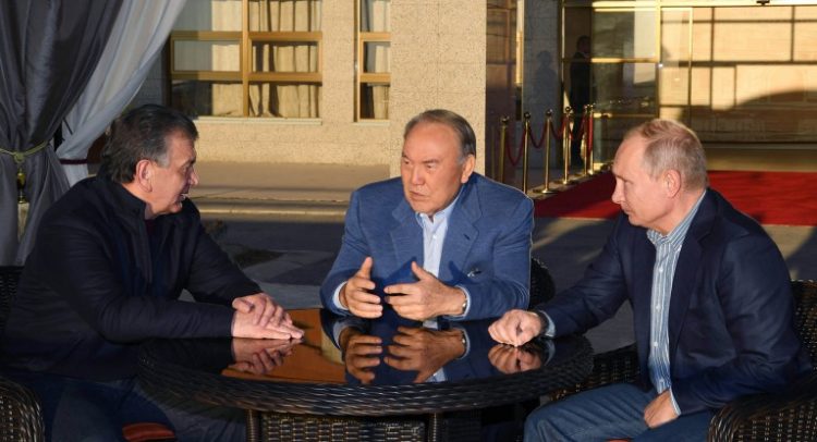 Сарыағашта Елбасы В.Путин және Ш.Мирзиеевпен  кездесті