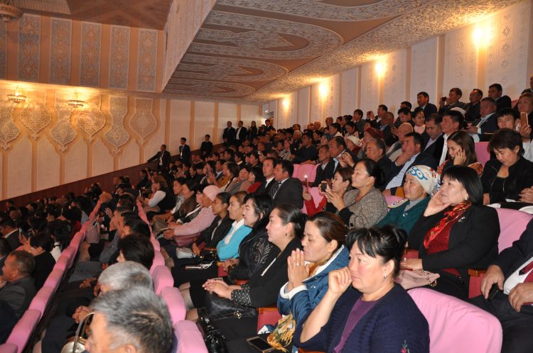 Созақ ауданы мерейтойын кең көлемде тойлауда