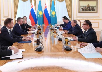 Мемлекет басшысы Нұрсұлтан Назарбаев Словакия Республикасының Премьер-Министрі Петер Пеллегринимен кездесті