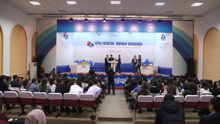 Түркістанда түркі тілдес мемлекеттердің жастары арасында «Жайдарман» ойыны өтті