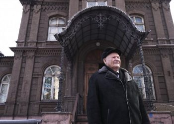 Особенности президентской дружбы. Как Назарбаев заботится о товарищах