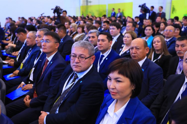 Бастауыш партия ұйымдарының республикалық Форумы өз жұмысын бастады