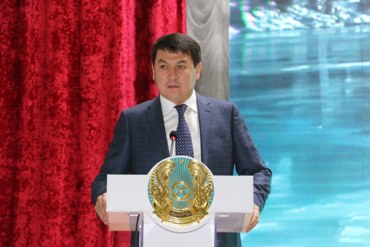 ЗАУЫТБЕК ТҰРЫСБЕКОВ АУДАН ЖҰРТШЫЛЫҒЫМЕН ЖҮЗДЕСТІ