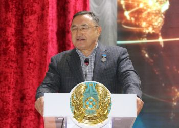 ЗАУЫТБЕК ТҰРЫСБЕКОВ АУДАН ЖҰРТШЫЛЫҒЫМЕН ЖҮЗДЕСТІ